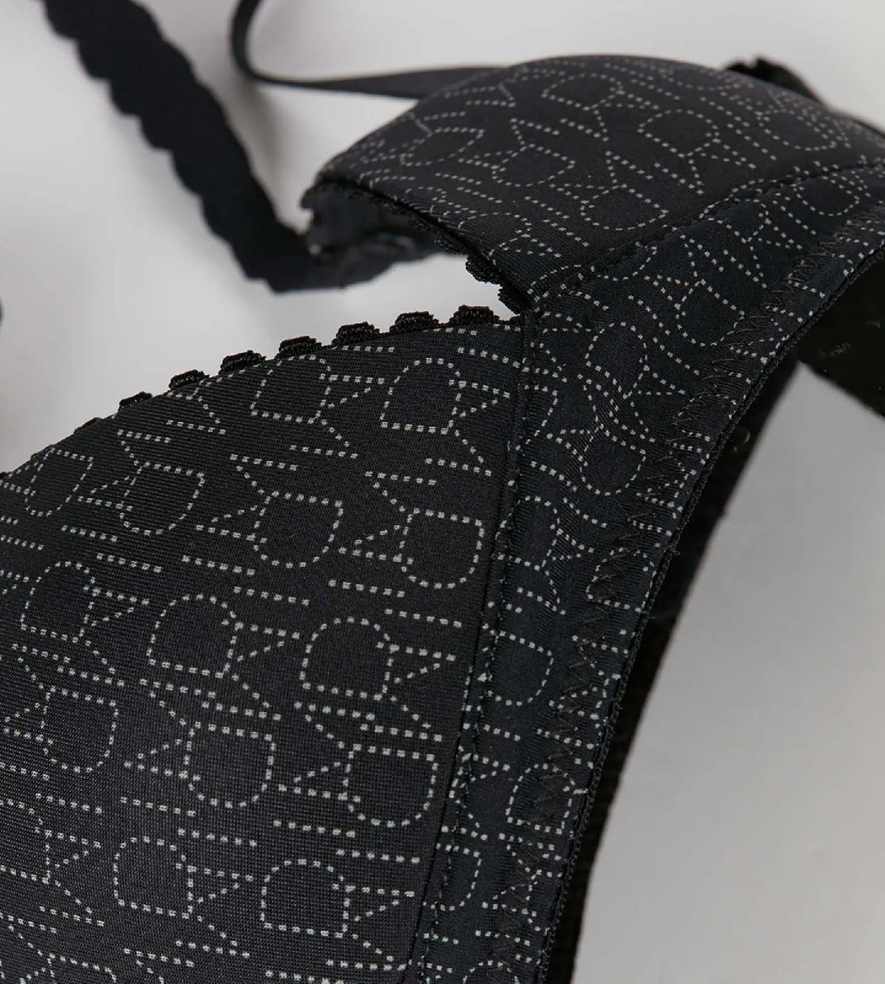 Black triangle bra for girls - DIM TOUCH