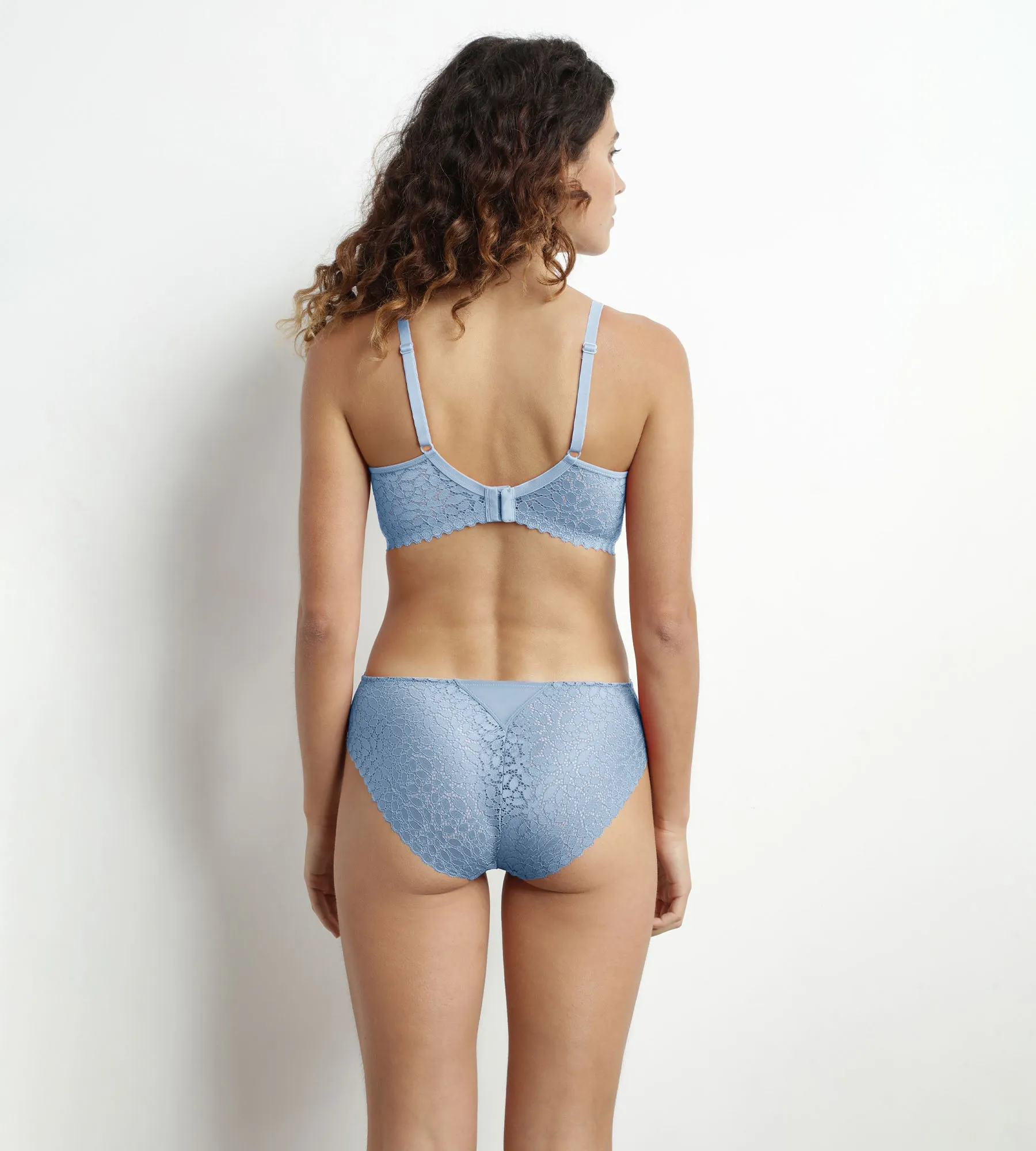 Blue floral lace triangle bra Dim Daily