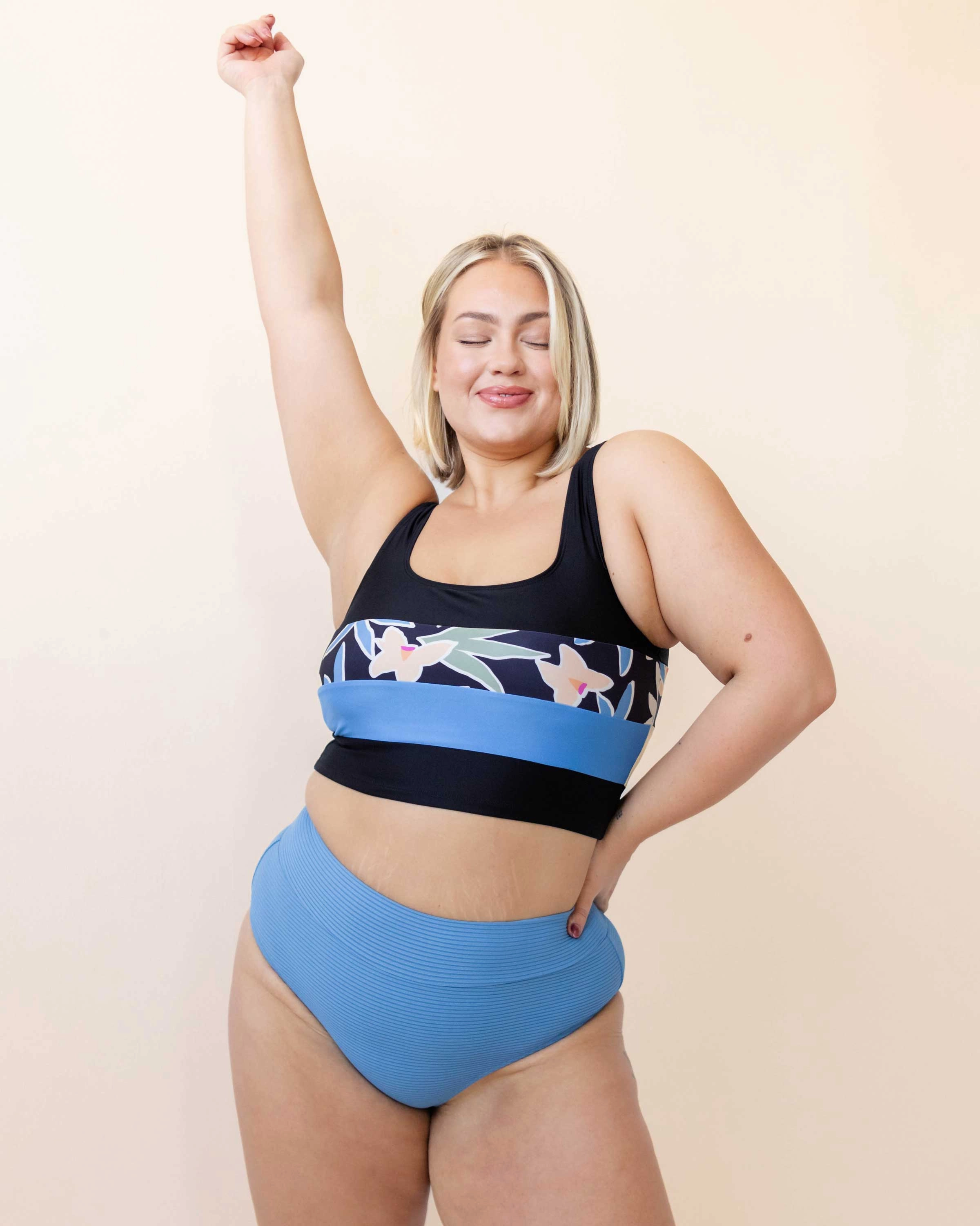 Flat Rib Monica Mid Rise Bottom