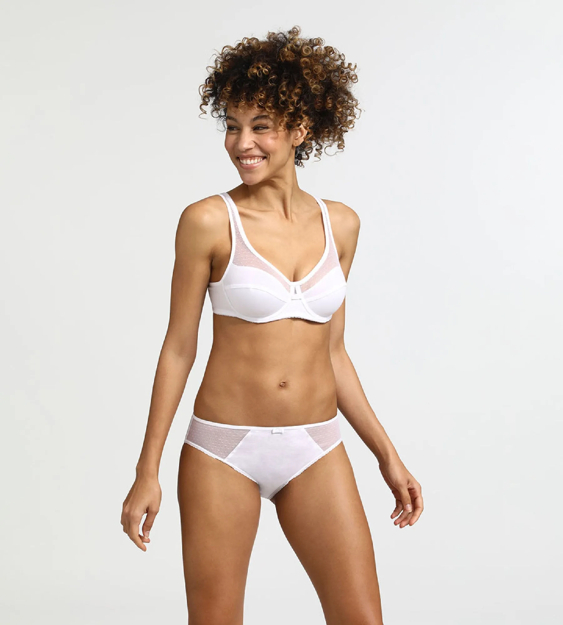 Generous Organic Cotton Dim underwire push-up bra in white