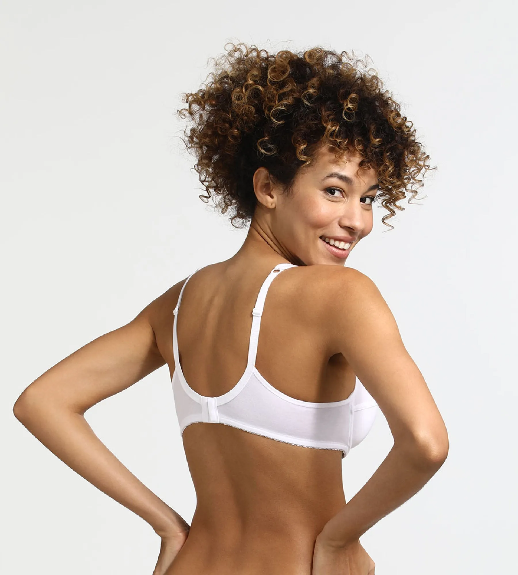 Generous Organic Cotton Dim underwire push-up bra in white