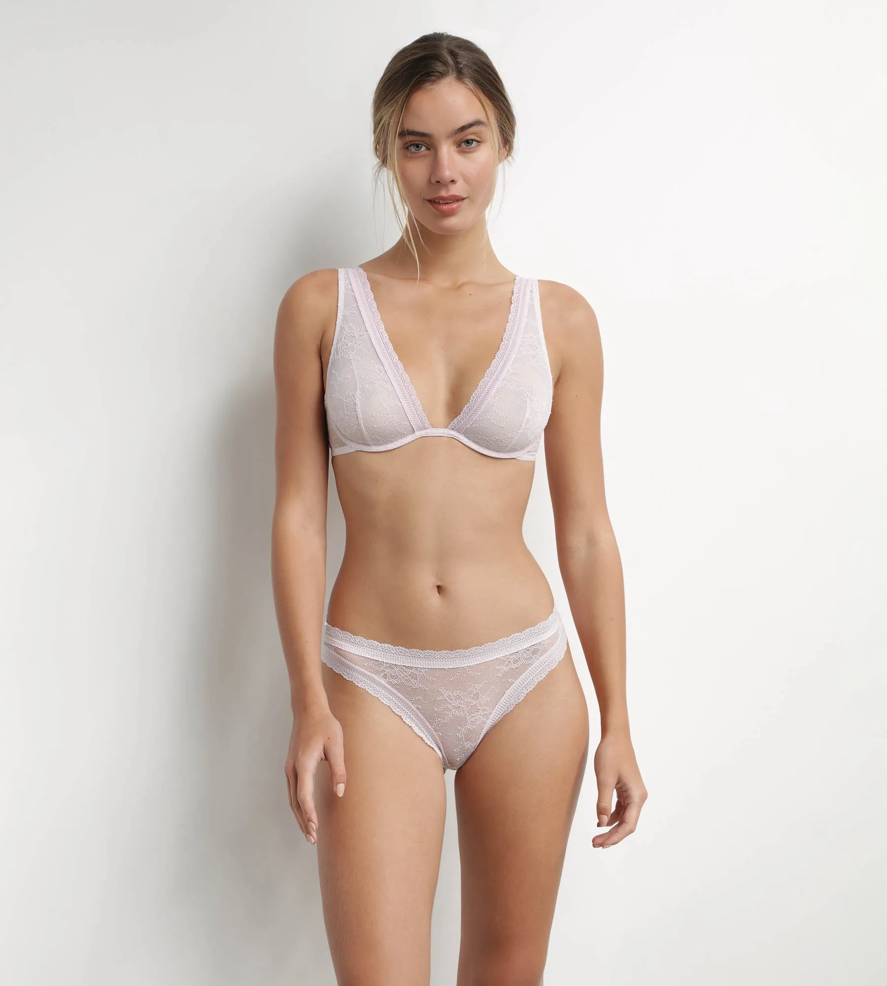 Lilac floral lace underwired scarf bra Dim Romance