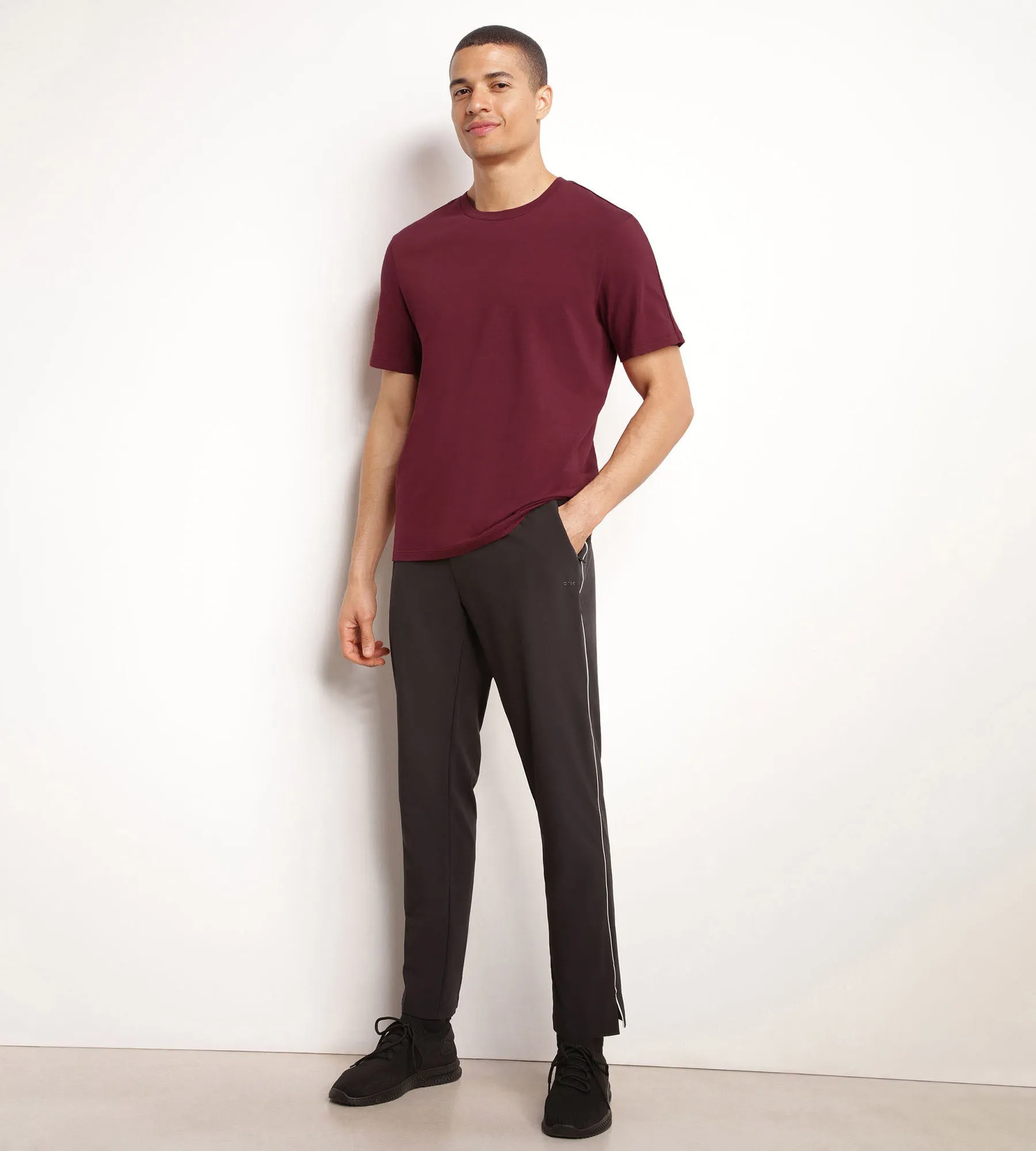 Men's thermoregulating sports T-shirt in Dim Move Bordeaux jersey