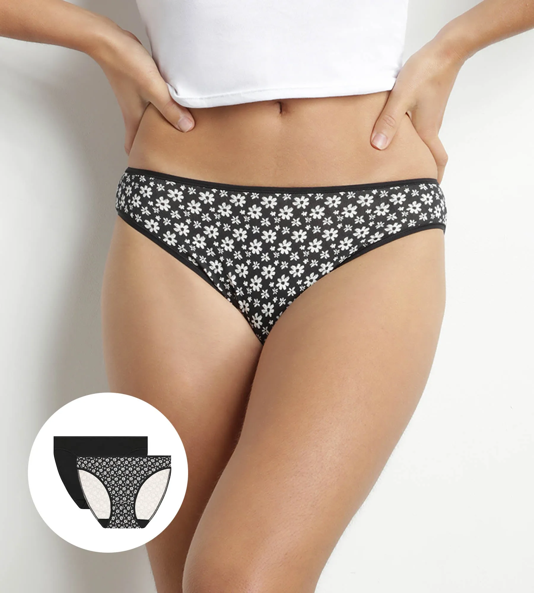 Pack of 2 black and white Dim Coton Stretch floral knickers for women