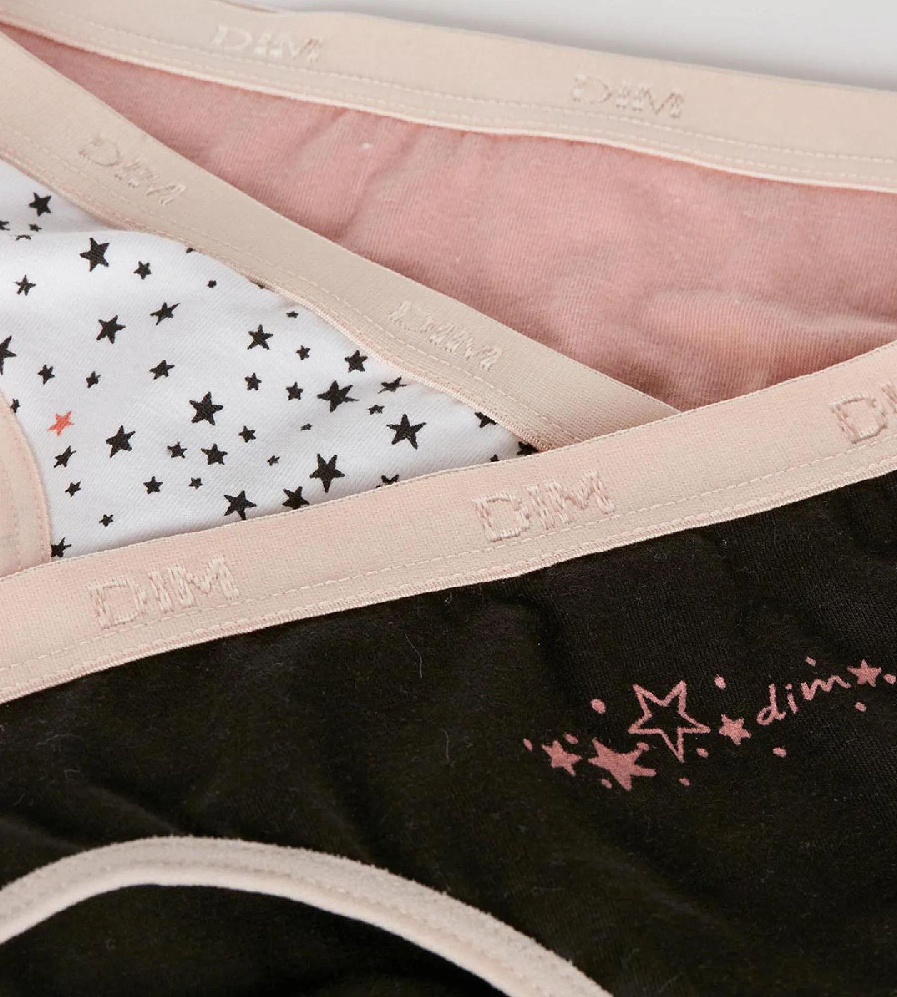 Pack of 3 girls' Pink Les Pockets stretch cotton knickers with a star pattern