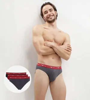 Pack of 3 pairs of Coton Stretch grey, chilli red and black briefs