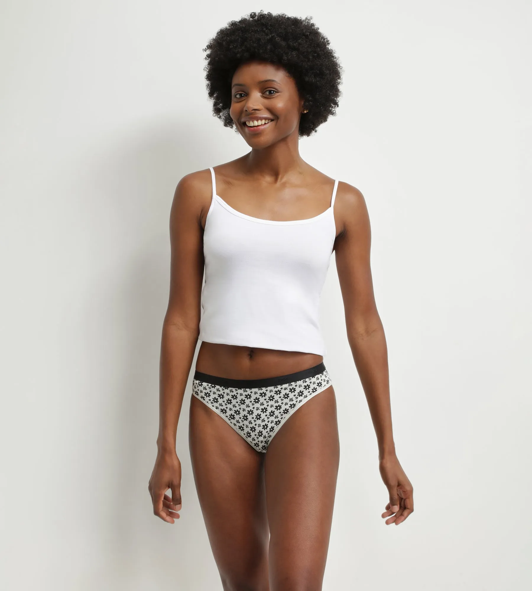 Pack of 3 stretch cotton floral knickers White Black Les Pockets