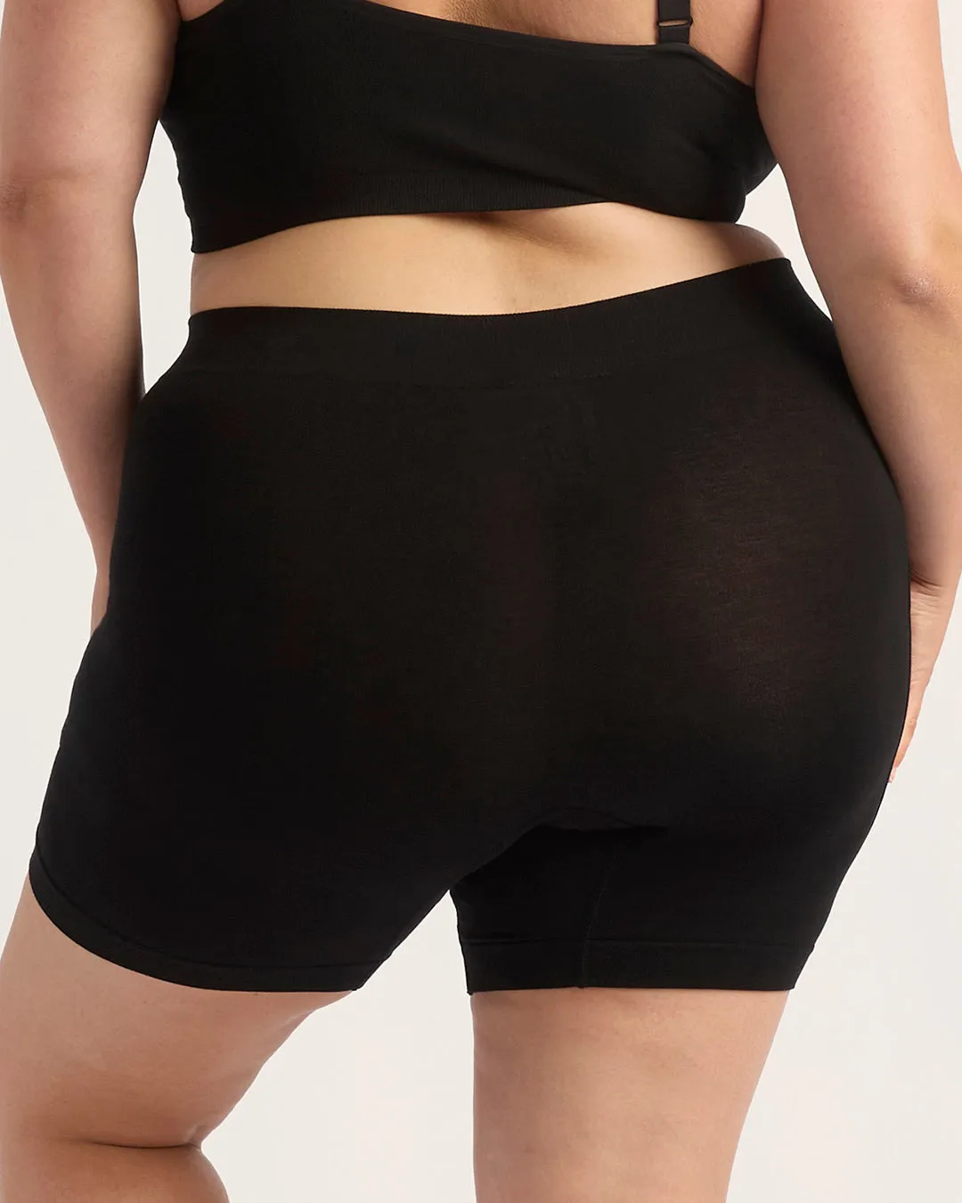 Seamfree Undershort with Pocket 6" - Black
