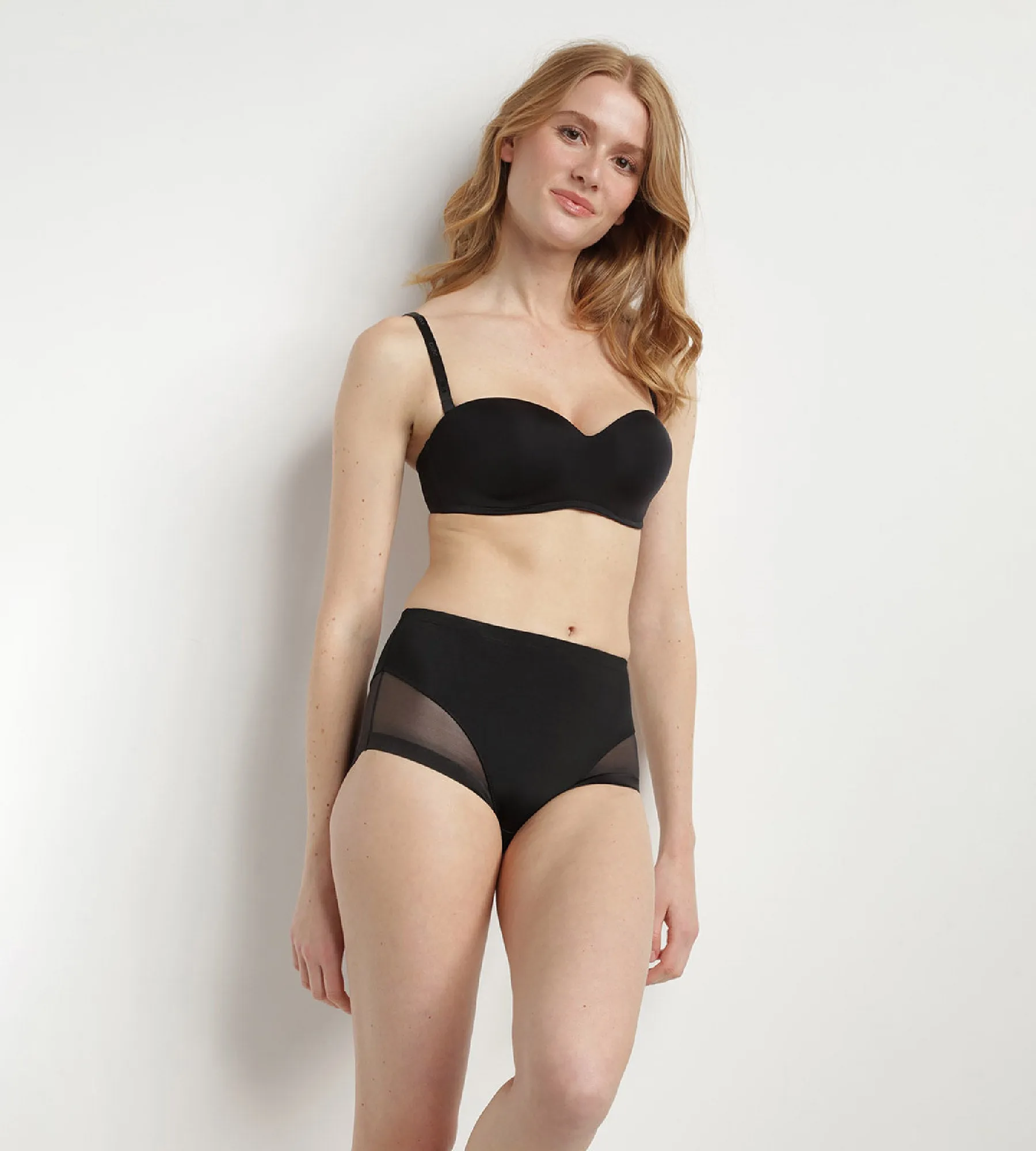 Strapless Non-Wired Black InvisiFree Bra