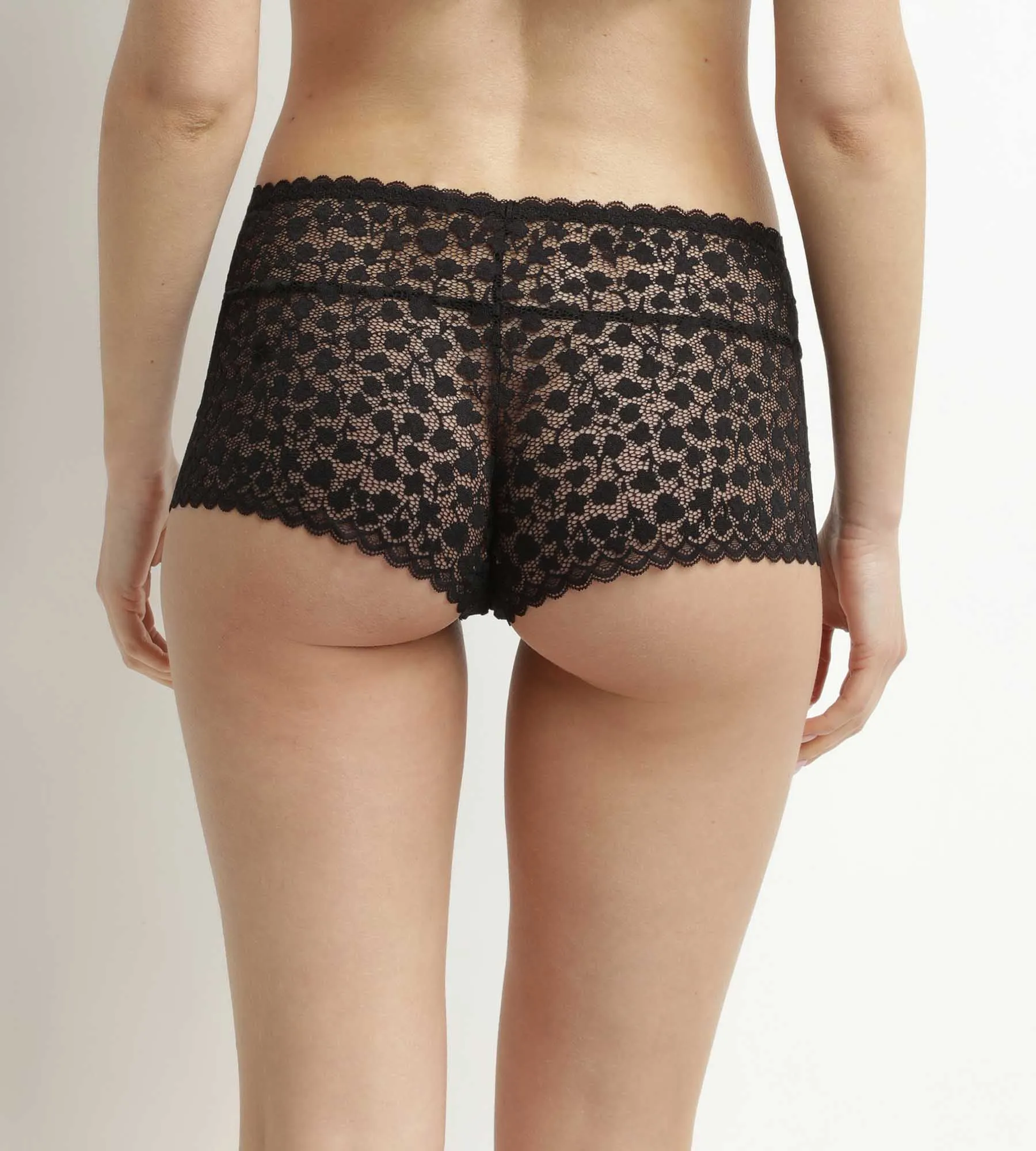 Women's black floral lace shorty Daisy Lace