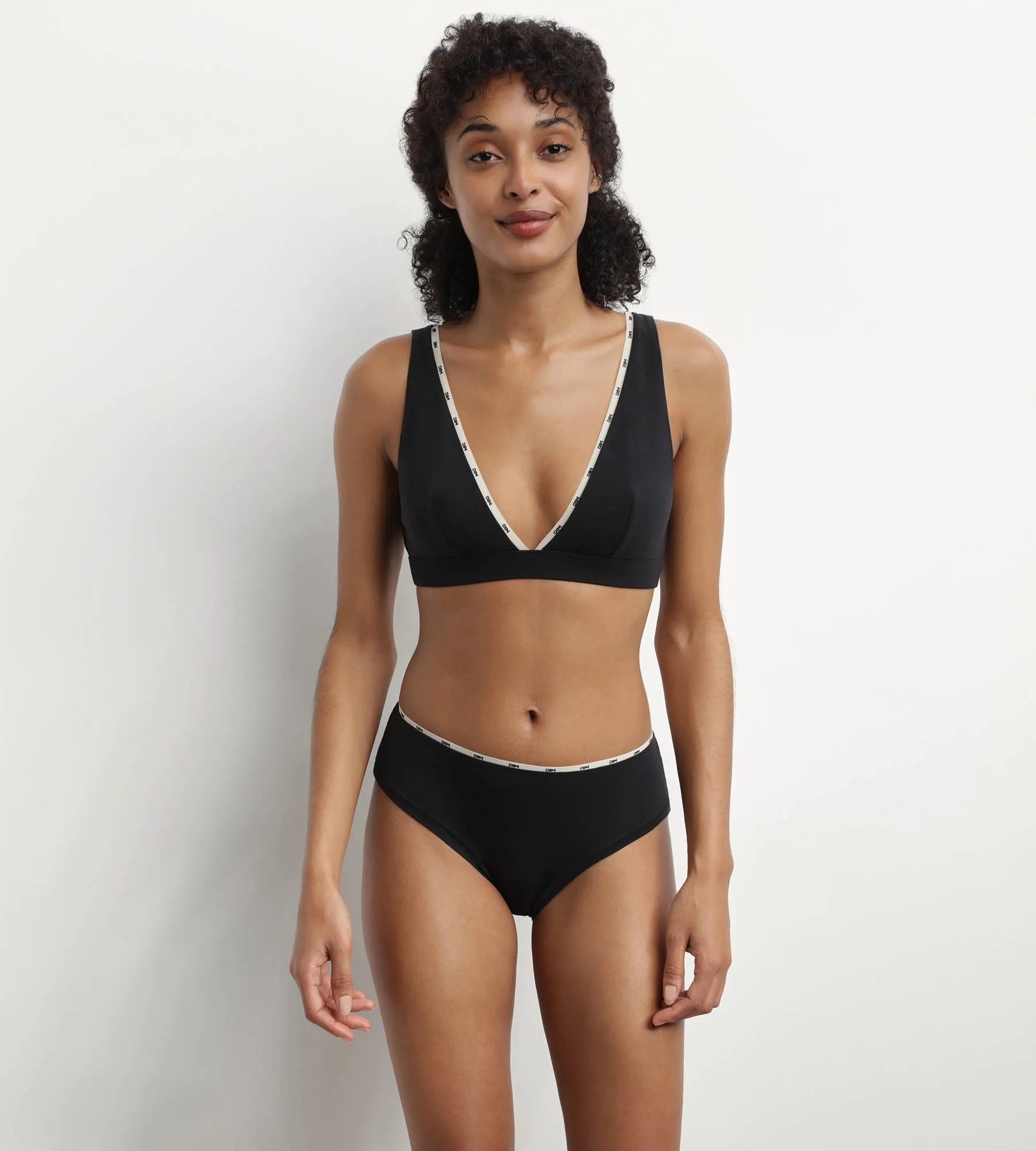 Women's stretch cotton briefs in black with Beige braid Dim Icon Essentiel